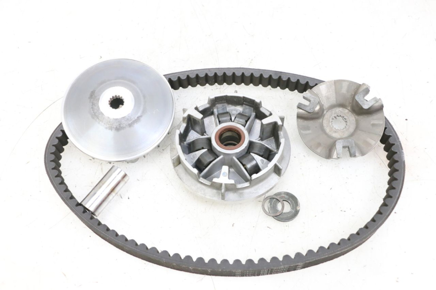 photo de VARIATOR YAMAHA XMAX X-MAX 125 (2006 - 2009) - Zoom op gebruiksstaat