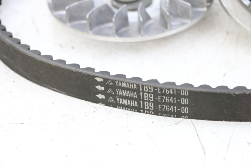 photo de VARIATOR YAMAHA XMAX X-MAX 125 (2006 - 2009) - Andere kijkhoek