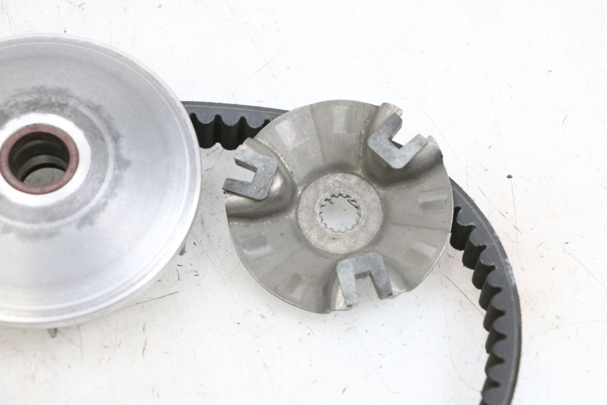 photo de VARIATOR YAMAHA XMAX X-MAX 125 (2006 - 2009) - Bevestigingspunten