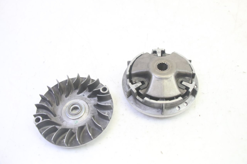 photo de VARIATOR YAMAHA XMAX X-MAX 125 (2006 - 2009) - Technische close-up