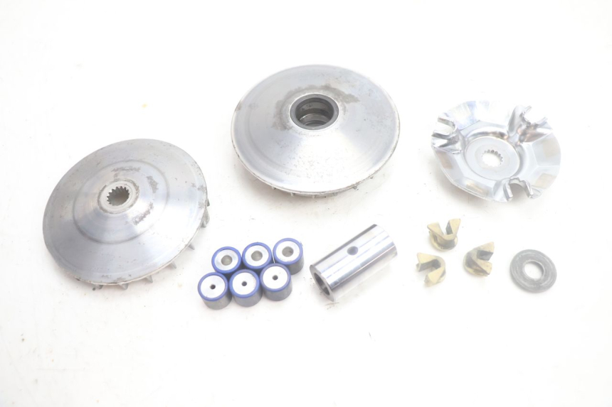 photo de VARIATOR YAMAHA XMAX X-MAX 125 (2006 - 2009) - Detail van het onderdeel