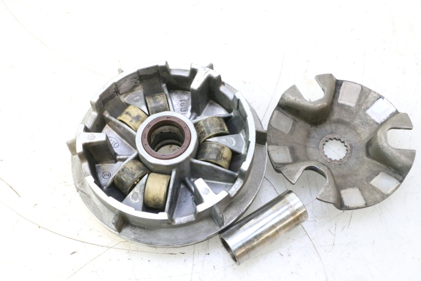 photo de VARIATOR YAMAHA X-MAX XMAX 125 (2010 - 2013) - Zoom op gebruiksstaat
