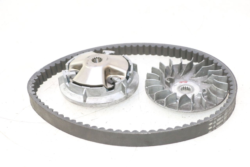 photo de VARIATOR YAMAHA YP MAJESTY 125 (1998 - 2001) - Detail van het onderdeel