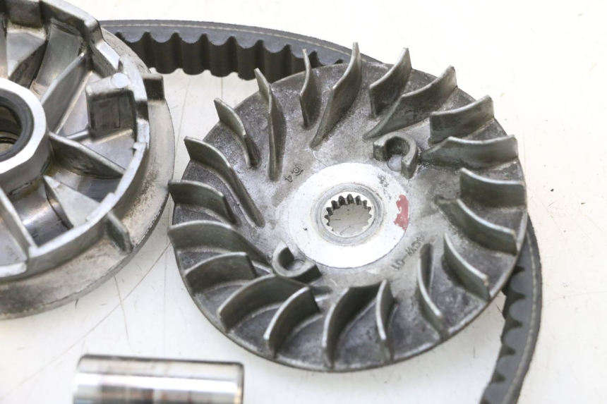 photo de VARIATOR YAMAHA YP MAJESTY 125 (1998 - 2001) - Detailaanzicht