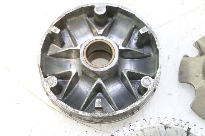 photo de VARIATOR PIAGGIO ZIP 2T 50 (2009 - 2019) - Zoom op gebruiksstaat