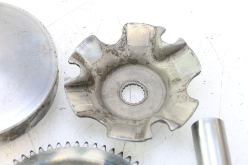 photo de VARIATOR PIAGGIO ZIP 2T 50 (2009 - 2019) - Bevestigingspunten