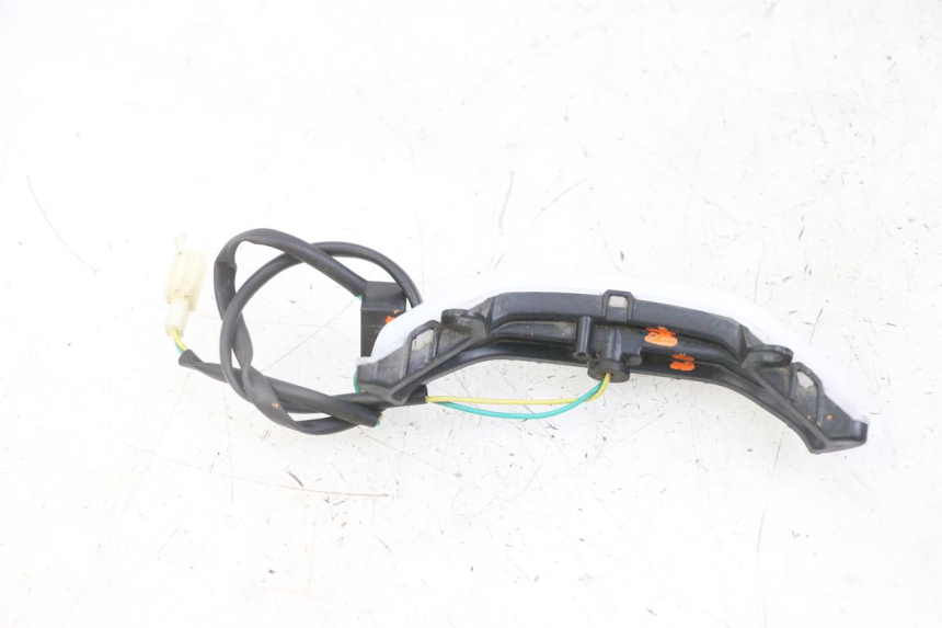 photo de STANDLICHT PEUGEOT KISBEE 2T 50 (2018 - 2022) - Zoom op gebruiksstaat