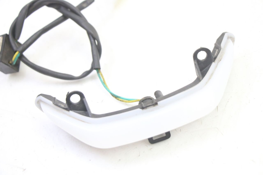 photo de STANDLICHT PEUGEOT KISBEE 4T 50 (2018 - 2022) - Detail van het onderdeel