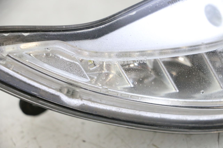 photo de STANDLICHT PIAGGIO MP3 500 (2014 - 2017) - Staat van het oppervlak