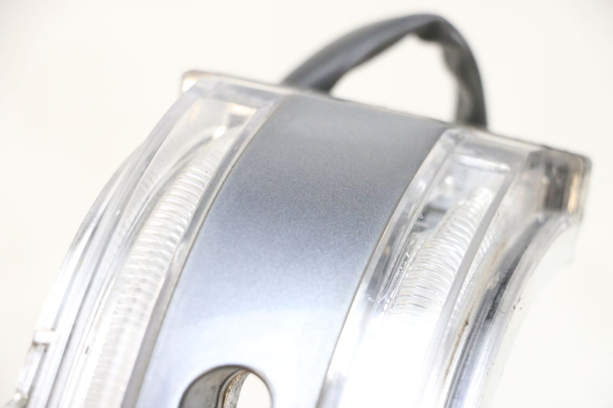 photo de STANDLICHT EFUN PUSA 1 - Andere kijkhoek