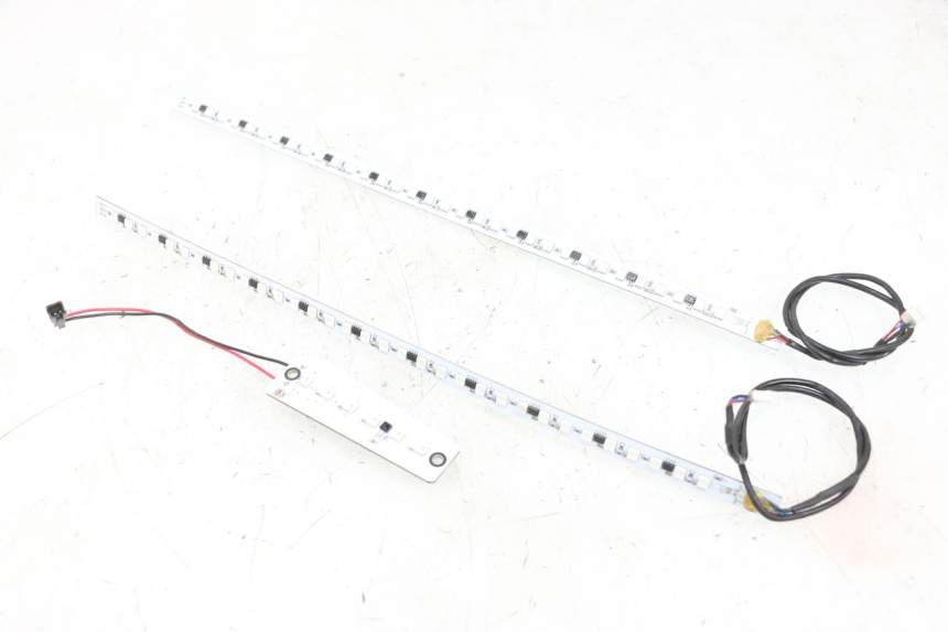 photo de STANDLICHT DUALTRON VICTOR LIMITED 1 - Hoofdaanzicht