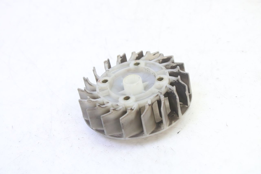 photo de VENTILATOR KYMCO AGILITY NAKED RENOUVO 2T 50 (2011 - 2018) - Hoofdaanzicht