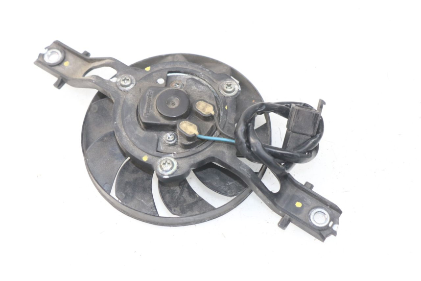 photo de VENTILATOR SUZUKI BURGMAN 125 (2007 - 2014) - Andere kijkhoek