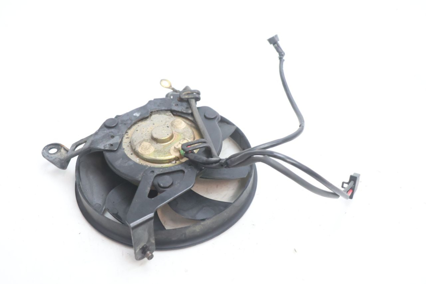 photo de VENTILATOR HONDA CB F HORNET 600 (2005 - 2006) - Zoom op gebruiksstaat