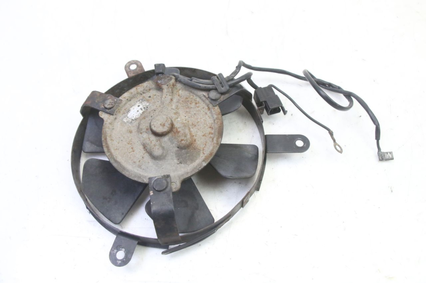photo de VENTILATOR HONDA CBR RR FIREBLADE 900 (1992 - 1994) - Bevestigingspunten