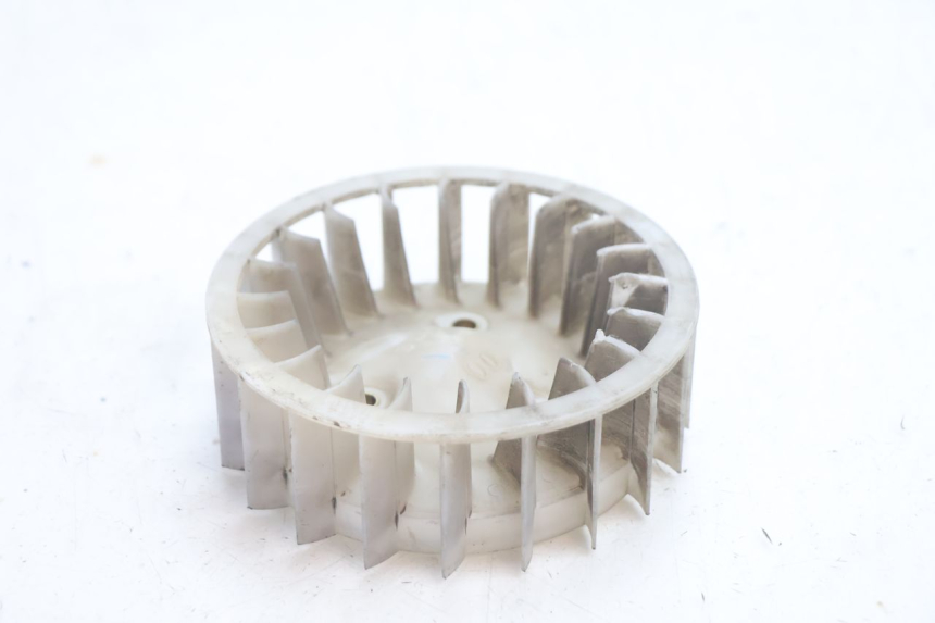 photo de VENTILATOR MBK EVOLIS 80 (1993 - 1999) - Detail van het onderdeel