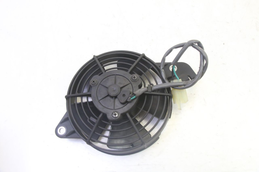 photo de VENTILATOR HONDA FES S-WING SWING ABS 125 (2007 - 2015) - Zoom op gebruiksstaat