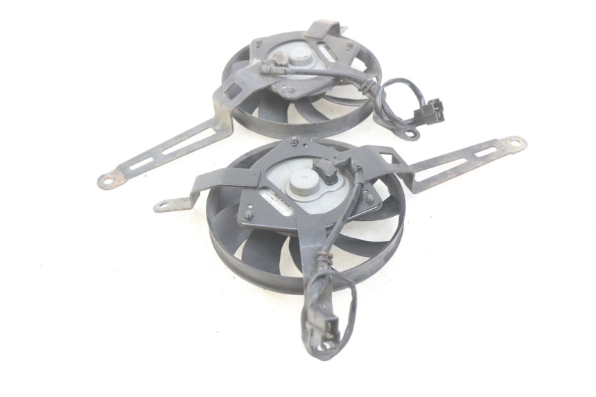 photo de VENTILATOR YAMAHA FJR ABS 1300 (2006 - 2012) - Zoom op gebruiksstaat