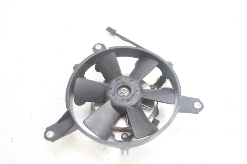 photo de VENTILATOR HONDA FJS SILVER WING SILVERWING 400 (2005 - 2008) - Hoofdaanzicht