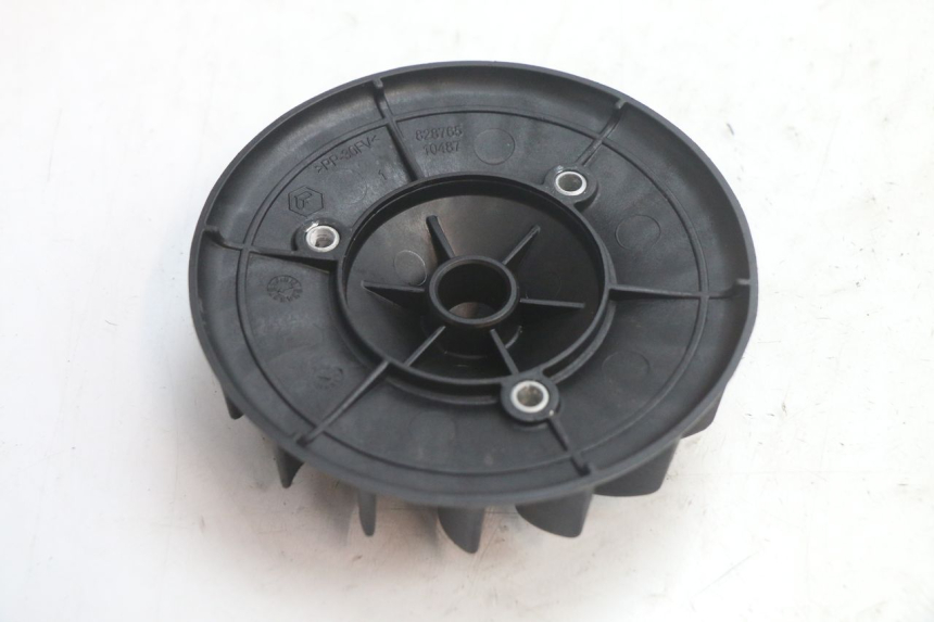 photo de VENTILATOR PIAGGIO FLY 2T 50 (2004 - 2017) - Zoom op gebruiksstaat