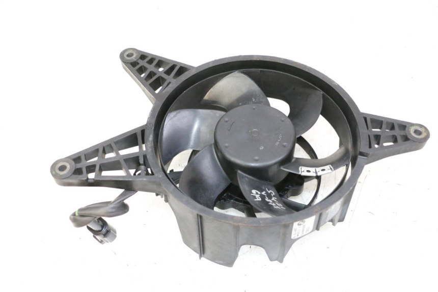 photo de VENTILATOR BMW G310 R 310 (2016 - 2020) - Hoofdaanzicht