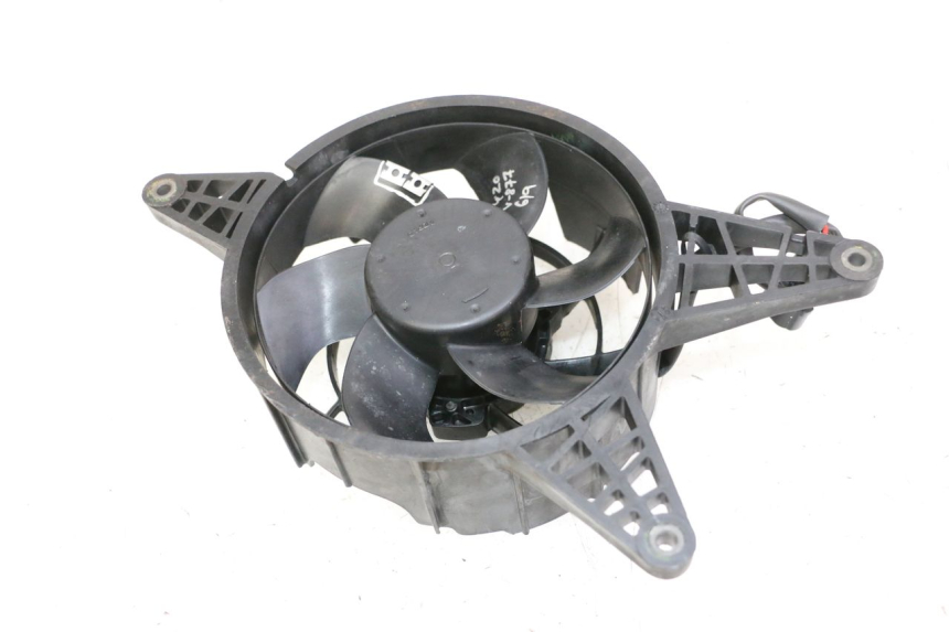 photo de VENTILATOR BMW G310 R 310 (2016 - 2020) - Bevestigingspunten