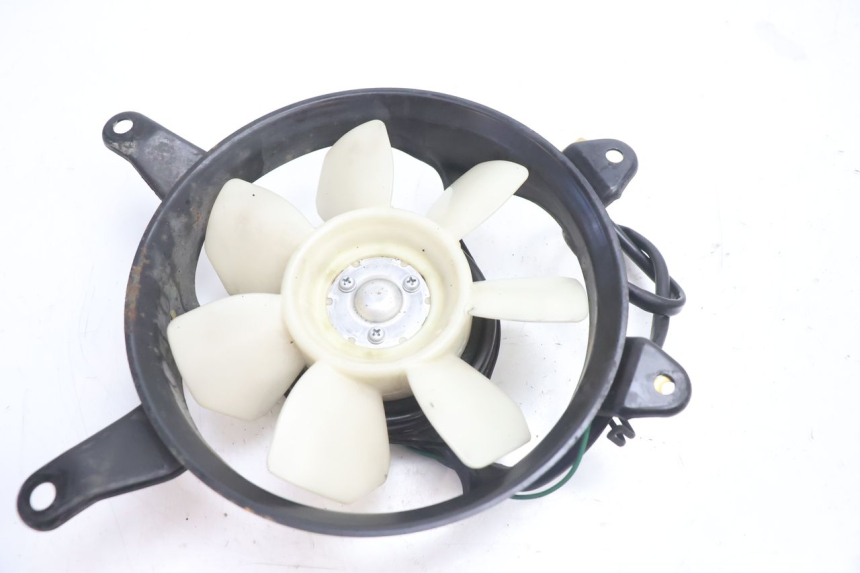 photo de VENTILATOR KAWASAKI GPX F ZX750F 750 (1986 - 1990) - Hoofdaanzicht