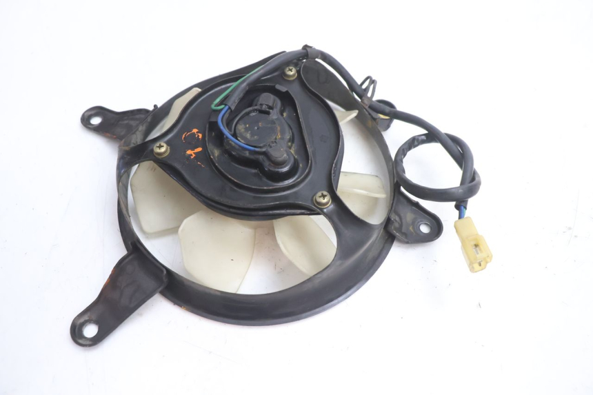 photo de VENTILATOR KAWASAKI GPX F ZX750F 750 (1986 - 1990) - Zoom op gebruiksstaat