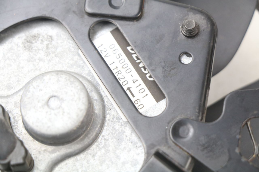 photo de VENTILATOR SUZUKI GSX-R GSXR K16 1000 (2012 - 2016) - Zoom op gebruiksstaat