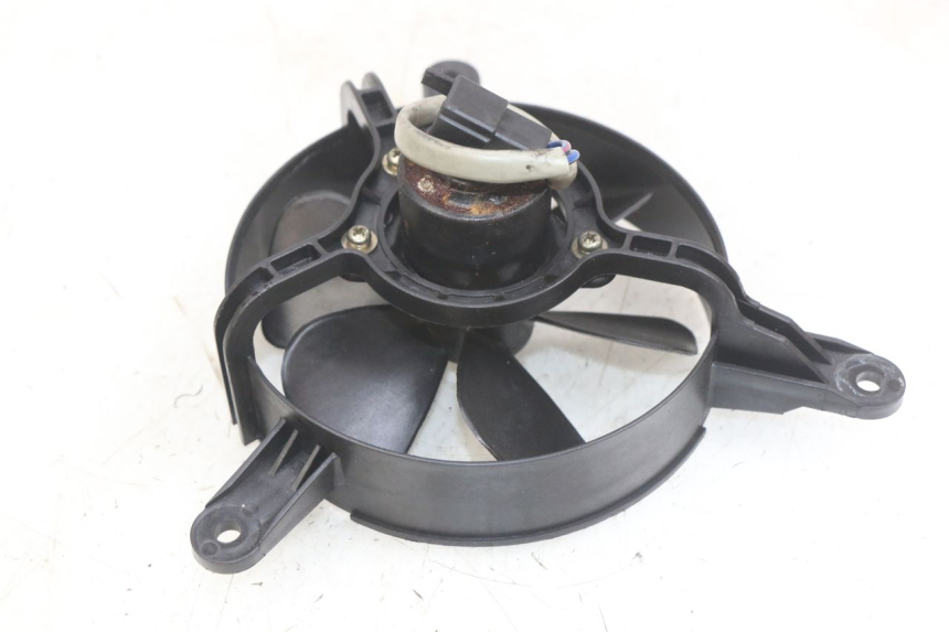 photo de VENTILATOR SYM GTS EFI 125 (2012 - 2016) - Detail van het onderdeel