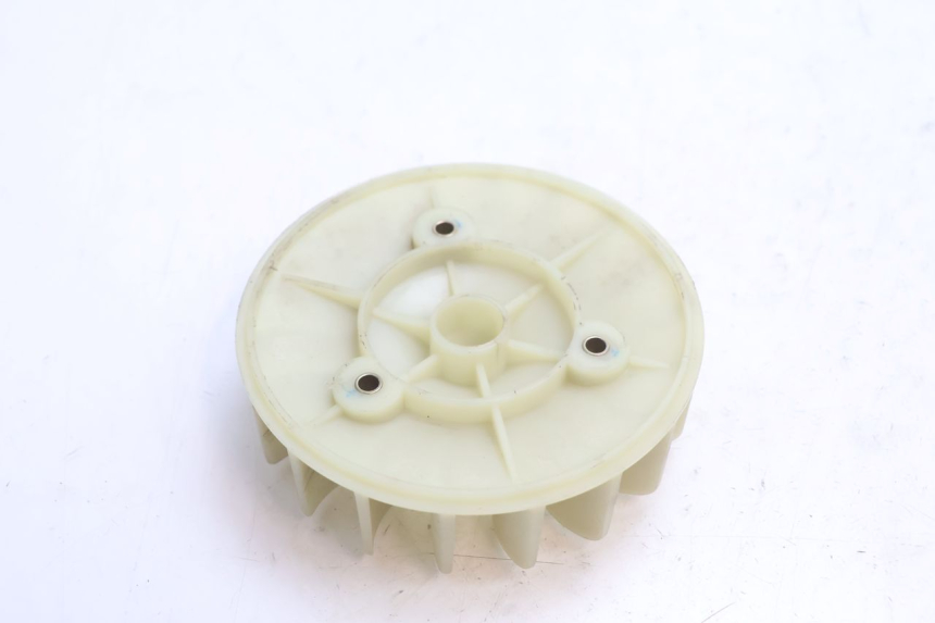 photo de VENTILATOR PEUGEOT KISBEE 2T 50 (2018 - 2022) - Zoom op gebruiksstaat