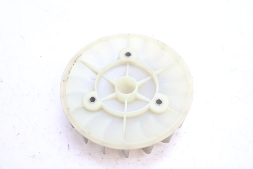 photo de VENTILATOR PEUGEOT KISBEE 2T 50 (2010 - 2017) - Zoom op gebruiksstaat