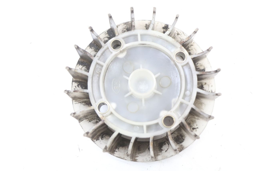 photo de VENTILATOR PEUGEOT KISBEE 4T 50 (2018 - 2022) - Detail van het onderdeel