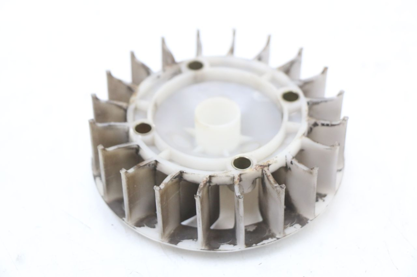 photo de VENTILATOR PEUGEOT KISBEE 4T 50 (2018 - 2022) - Detail van het onderdeel