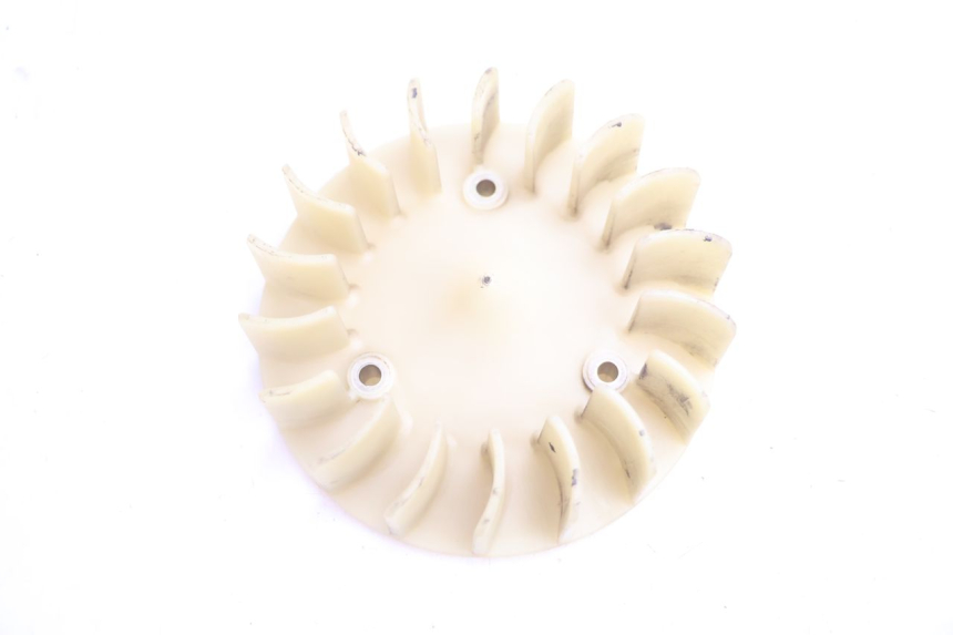 photo de VENTILATOR PEUGEOT LUDIX ONE 50 (2004 - 2006) - Detail van het onderdeel