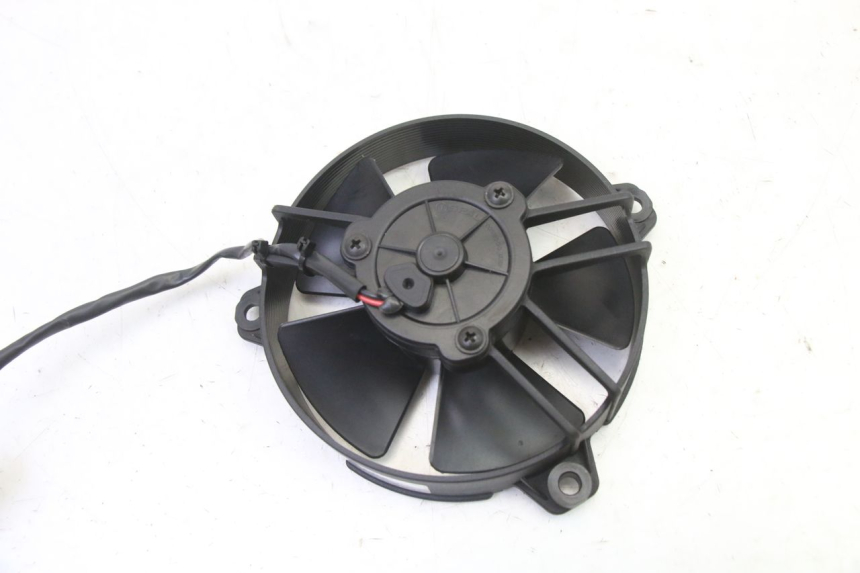 photo de VENTILATOR PIAGGIO MP3 HPE 310 (2024 - 2025) - Technische close-up