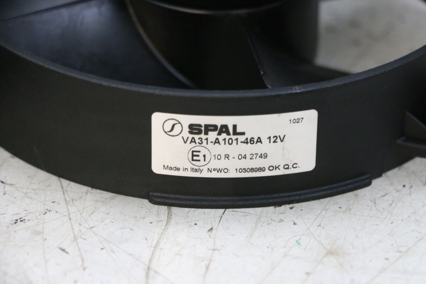 photo de VENTILATOR PIAGGIO MP3 HPE 300 (2019 - 2026) - Zoom op gebruiksstaat