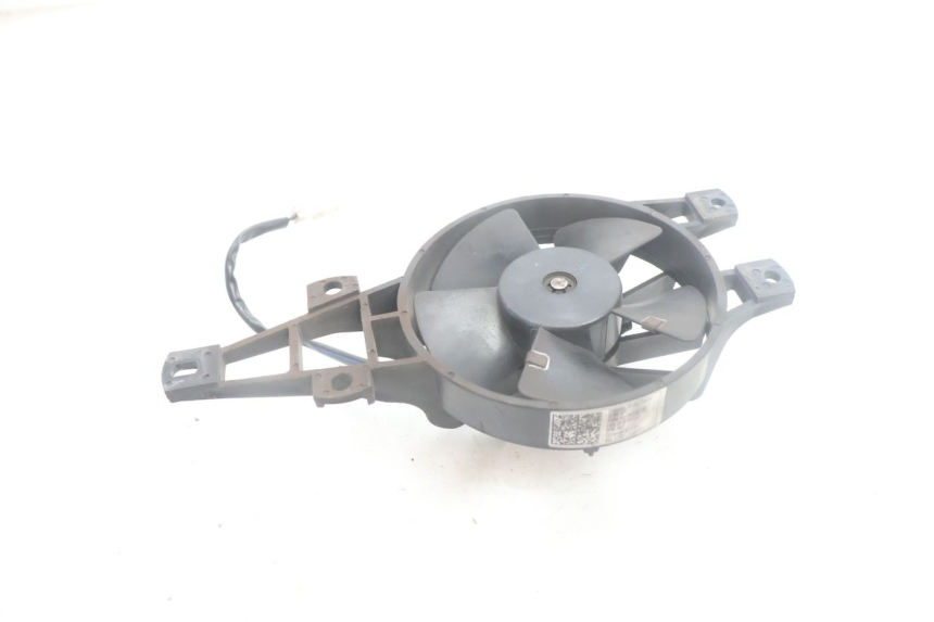 photo de VENTILATOR PIAGGIO MP3 500 (2016 - 2018) - Detail van het onderdeel