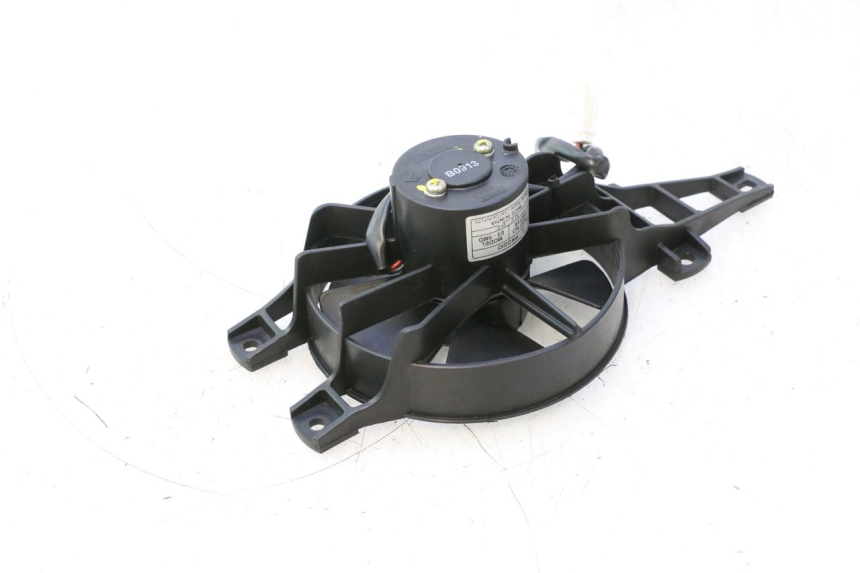 photo de VENTILATOR PIAGGIO MP3 500 (2011 - 2015) - Zoom op gebruiksstaat