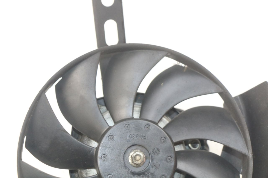 photo de VENTILATOR YAMAHA MT-07 MT07 ABS 700 (2014 - 2017) - Detail van het onderdeel