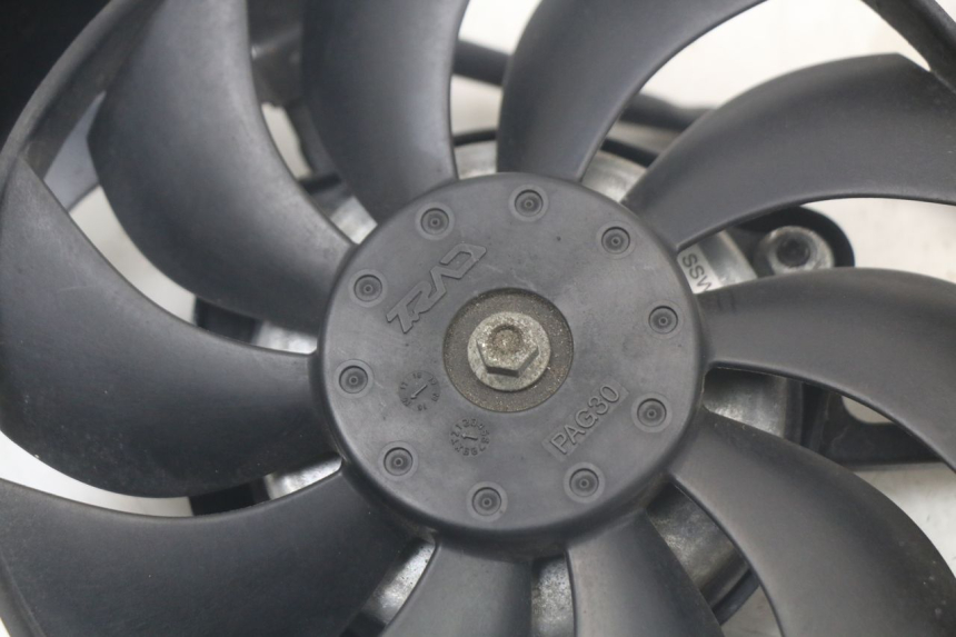 photo de VENTILATOR YAMAHA MT-07 MT07 ABS 700 (2014 - 2017) - Detail van het onderdeel