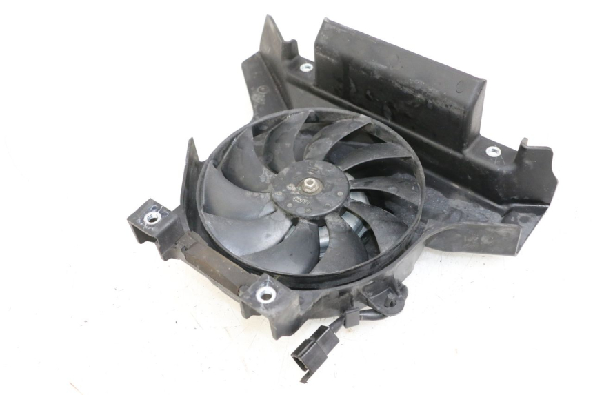 photo de VENTILATOR KAWASAKI NINJA 400 (2018 - 2023) - Bevestigingspunten