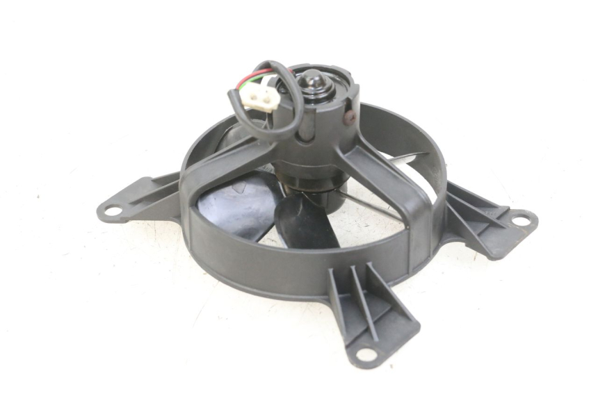 photo de VENTILATOR PEUGEOT ELYSTAR 125 (2002 - 2007) - Detail van het onderdeel