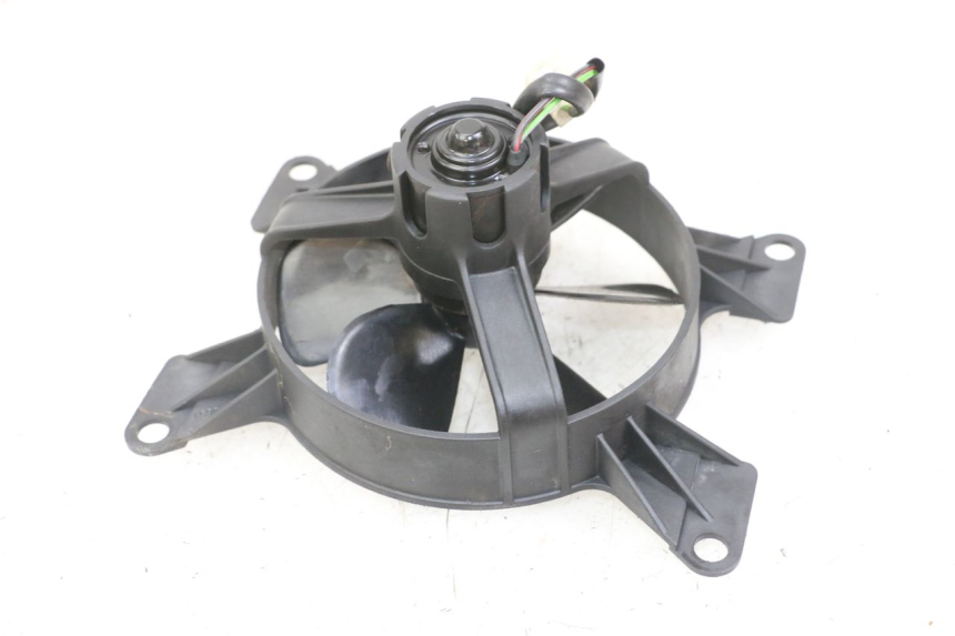 photo de VENTILATOR PEUGEOT ELYSTAR 125 (2002 - 2007) - Zoom op gebruiksstaat