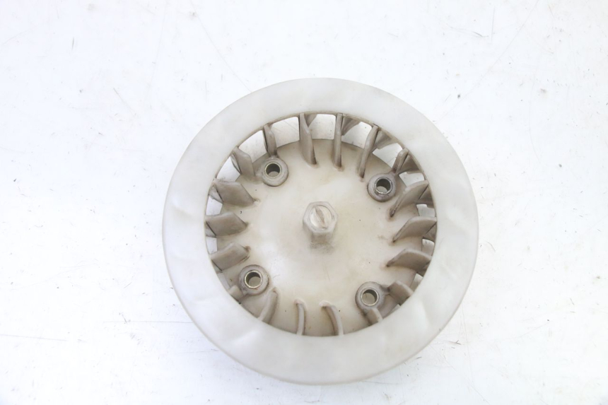 photo de VENTILATOR PEUGEOT VIVACITY 125 (2010 - 2017) - Detail van het onderdeel