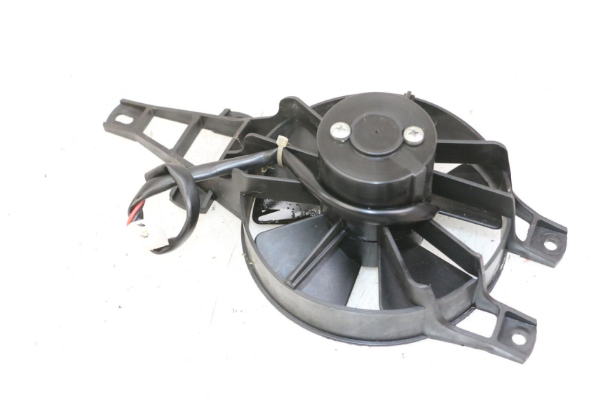 photo de VENTILATOR PIAGGIO MP3 125 (2006 - 2014) - Detail van het onderdeel
