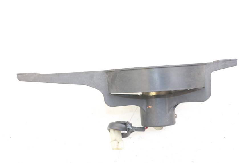 photo de VENTILATOR PEUGEOT SATELIS 125 (2006 - 2009) - Detail van het onderdeel