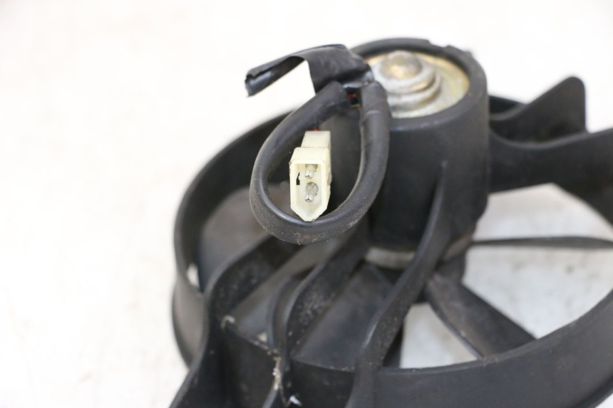 photo de VENTILATOR PEUGEOT SATELIS 125 (2013 - 2018) - Zoom op gebruiksstaat