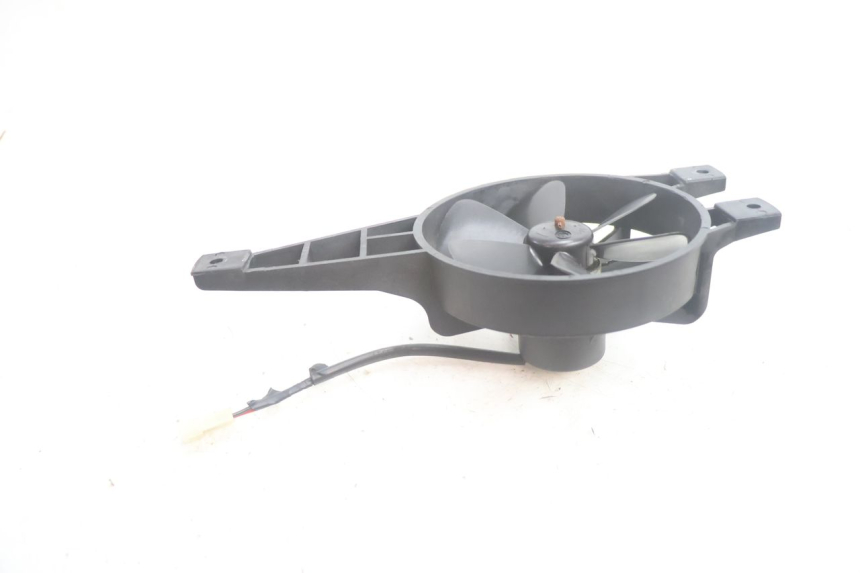 photo de VENTILATOR PEUGEOT SATELIS 125 (2013 - 2018) - Detail van het onderdeel