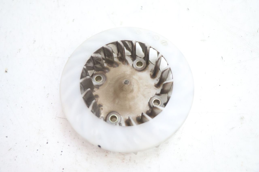 photo de VENTILATOR KYMCO SUPER 8 2T 50 (2007 - 2013) - Hoofdaanzicht